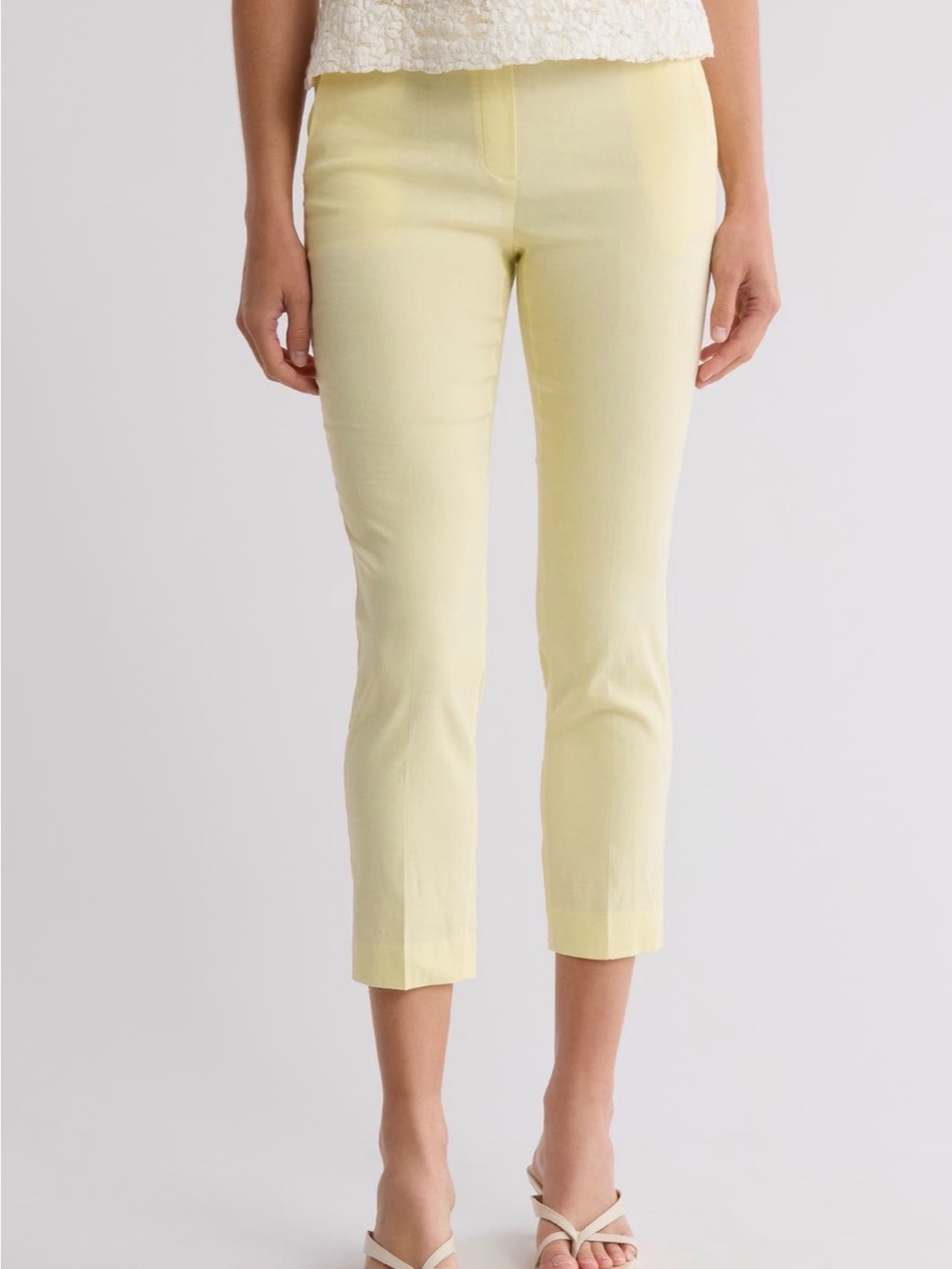 Theory
Treeca Linen Blend Pull-On Crop Pants